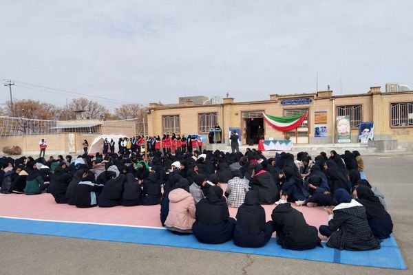 اجرای مانور زلزله در هنرستان شهید شهیدی خلیل آباد 