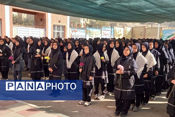 دبیرستان شادروان اخترصدوقی در سوگ مادر دو عالم