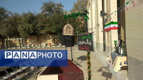 نواخته شدن زنگ مهر،زنگ خیرین و زنگ ایثار  در دبیرستان حسین ملایی