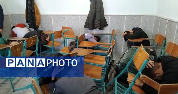 بیست و هفتمین مانور سراسری زلزله و ایمنی در هنرستان حاج حسن شهبازی اهر