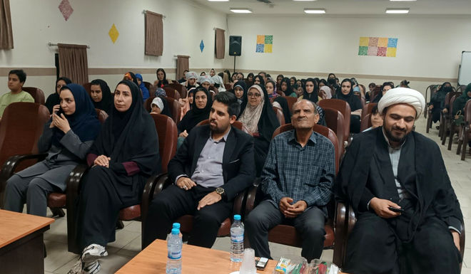اختتامیه کلاس های اوقات‌فراغت تابستانه کانون امام خمینی (ره) سمنان