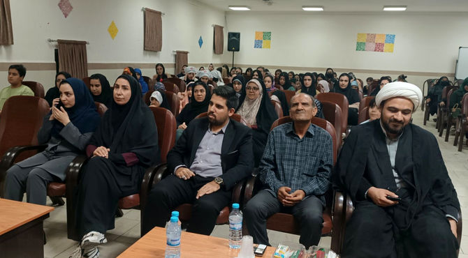 اختتامیه کلاس های اوقات‌فراغت تابستانه کانون امام خمینی (ره) سمنان