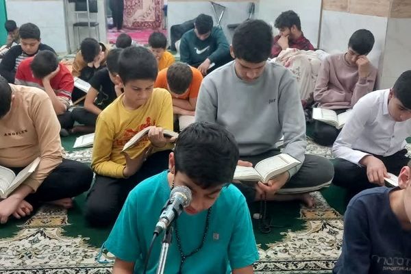 مسجد صاحب‌الزمان فدافن صحنه‌ی شکوفایی معنویت نوجوانان در آیین اعتکاف