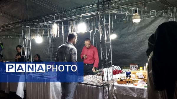 بازارچه اقتصاد مقاومتی صنایع دستی و مشاغل خانگی در نیشابور 