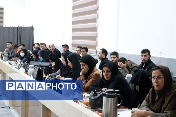 گردهمایی تخصصی مدیران مدارس ابتدایی شهرستان راز و جرگلان با معاون آموزش ابتدایی اداره‌کل استان و روسای ادارات