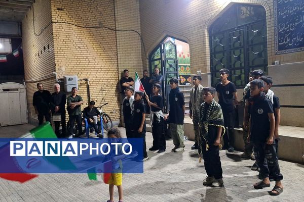 راه را باز نمایید...محرم آمد