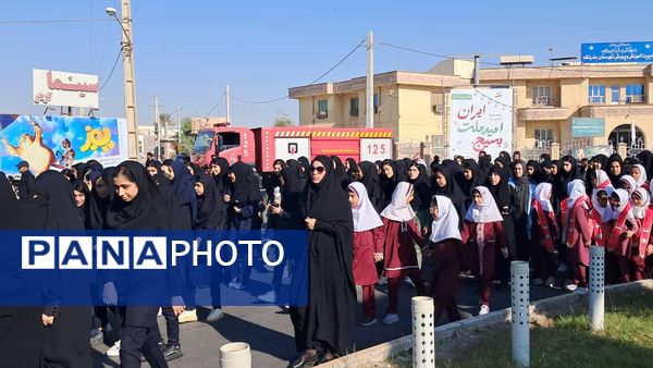 تشییع باشکوه شهید گمنام با بدرقه پرشور دانش‌آموزان