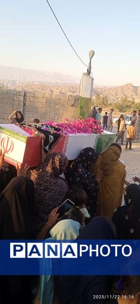 ورود پیکر شهید گمنام به روستای لاور 