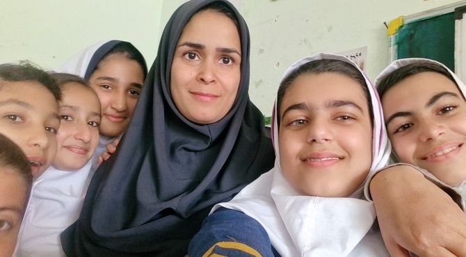 جشن روز معلم در دبستان مهرعلی نادیپور برگزار شد