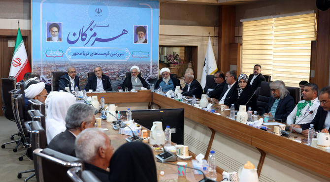 نباید هدف، عزت و سربلندی کشور فراموش شود