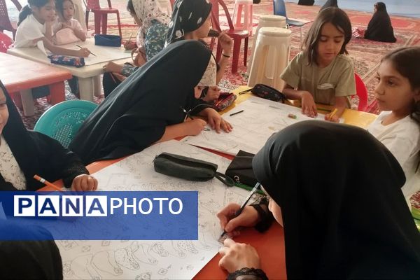 برگزاری حلقه قرآن و ایستگاه نقاشی به‌مناسبت هفته کودک همزمان با نماز جمعه در داریون 