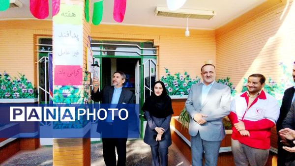 آیین نکوداشت و نواختن زنگ پدافند غیرعامل در شهرستان کلات