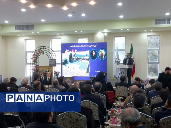 کلنگ نخستین مدرسه زنده‌یاد پیام راهب در قمصر به زمین زده شد