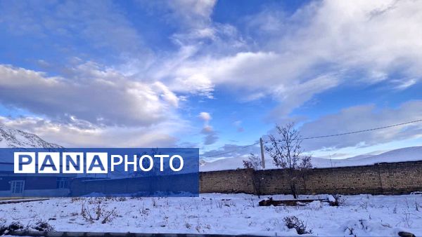 بارش اولین برف پاییزی در روستای نورآباد شازند
