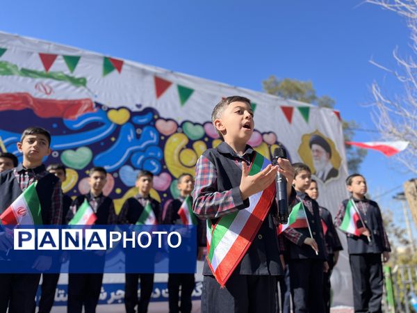 حضور دهه نودی‌ها در راهپیمایی 22 بهمن 