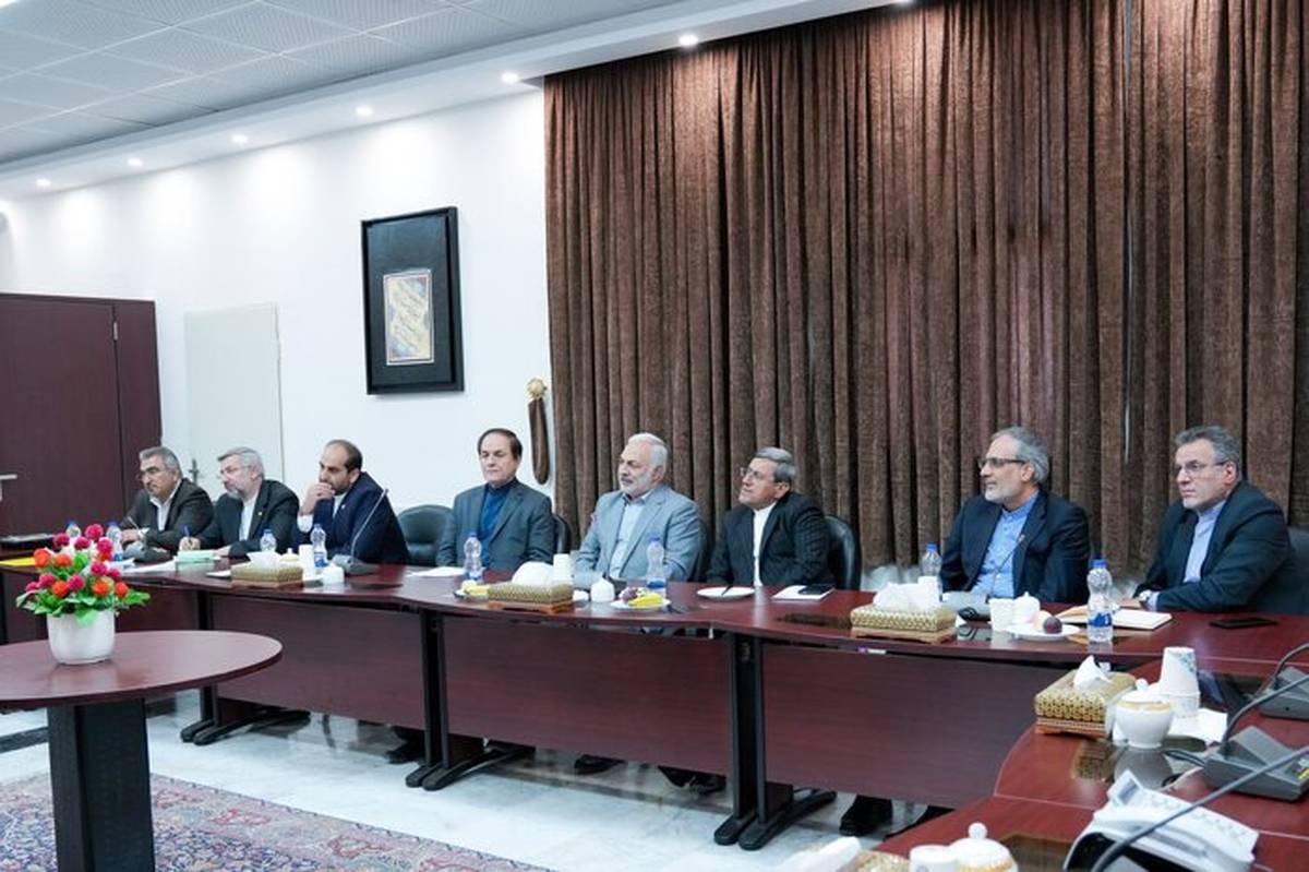 اولین نشست هم‌اندیشی معاونین ادوار کنسولی و امور مجلس وزارت امور خارجه برگزار شد