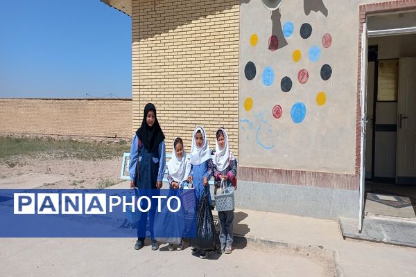 برگزاری اردوی درون مدرسه‌ای در مدرسه شهید معتمدی گزکوه