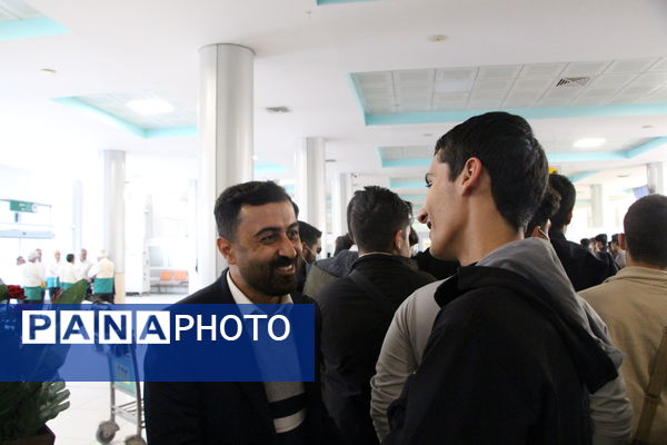 مراسم استقبال از کاروان دانش‌آموزی اعزام به حج عمره در یزد