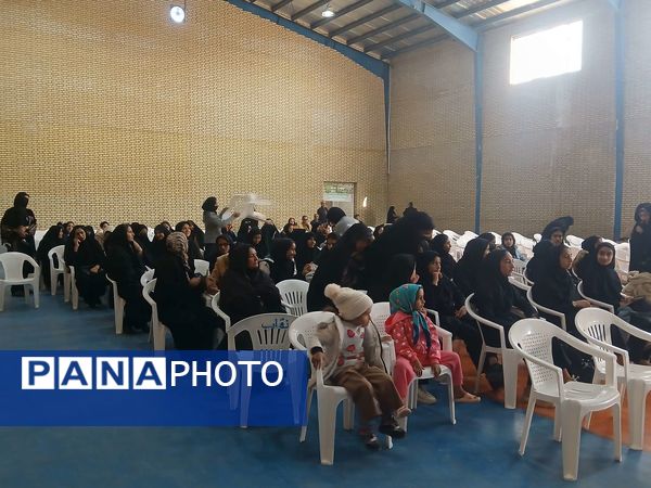 جشن باشکوه انار در روستای نقاب خلیل آباد