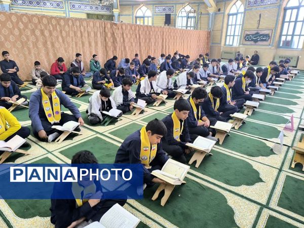 محفل انس با قرآن در دبیرستان سما 