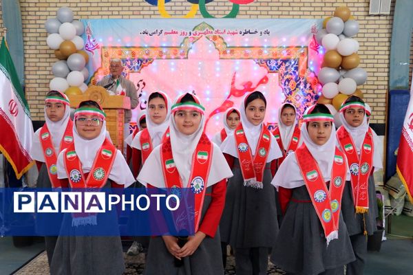 جشن گرامیداشت مقام معلم در شهرستان سملقان