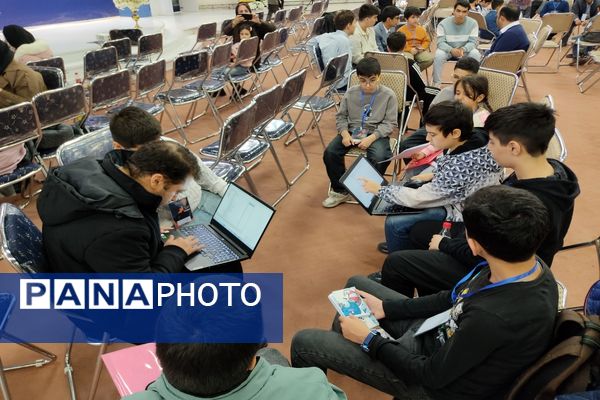 رقابت دانش‌آموزان ایده پرداز و پژوهشگر در رویداد دانش‌آموزی تین پلاس استان اردبیل 