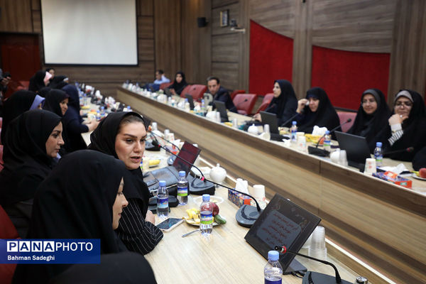 آیین تجلیل از معلمان نمونه استانی شهرستان‌های استان تهران