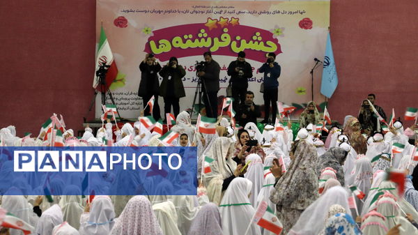 جشن 5000 نفری آغاز بندگی فرشتگان زمینی شهر تبریز 