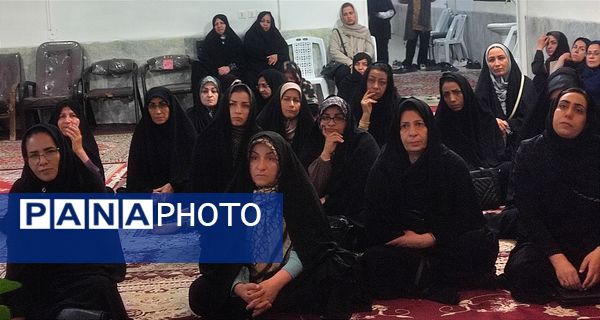 جلسه هدایت تحصیلی با والدین در دبیرستان فیاض 