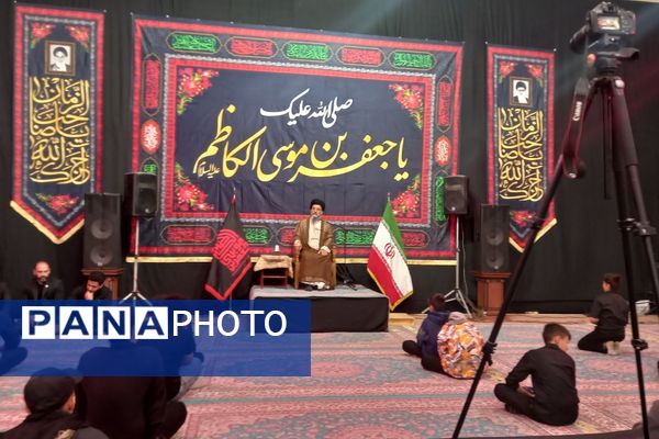 مراسم عزاداری هیئت‌های دانش‌آموزی مدارس پیشوا به مناسبت شهادت امامزاده جعفر(ع) در حرم مطهر آن حضرت
