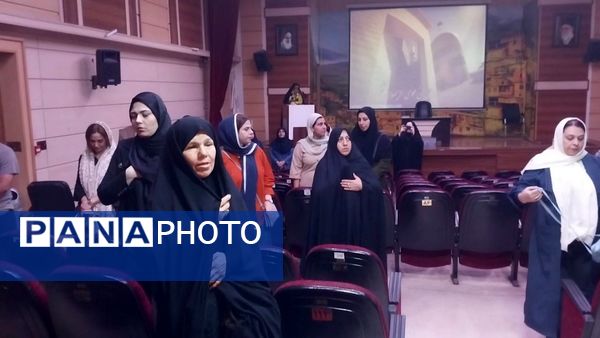جلسه اولیا مربیان دبیرستان سرافرازان برگزار شد