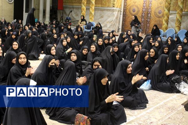 اعزام نخستین گروه از دختران دانش‌آموز ناحیه یک قم به اردوی راهیان نور