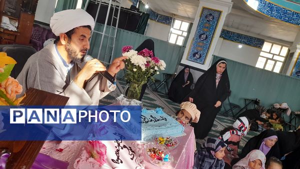 مراسم جشن دهه کرامت و استقبال از پرچم حرم رضوی در شهرستان‌فیروزکوه