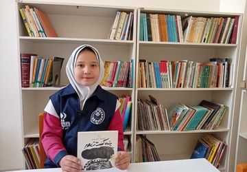 معرفی کتاب «پرنده گفت شاعرم»