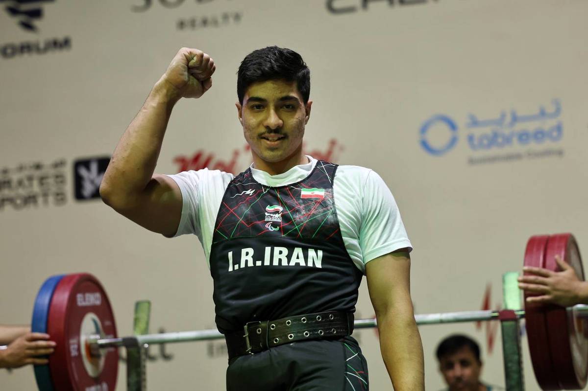 نصیری‌مقدم به نشان نقره دسته ۵۴ کیلوگرم دست یافت