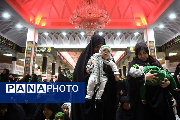 همایش شیرخوارگان حسینی در حرم بانوی کرامت