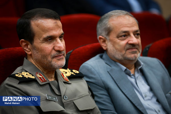 چهل و پنجمین سالگرد هفته دفاع مقدس با حضور وزیر آموزش و پرورش