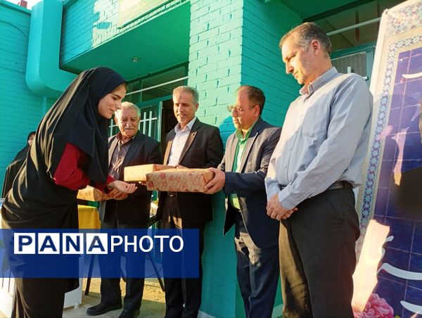  اولین مجمع انجمن اولیا و مربیان در دبیرستان فاطمیه