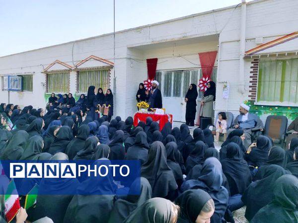 زنگ مهر در فراشبند به صدا در آمد