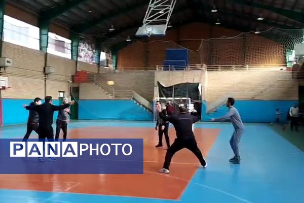 برگزاری دوره مهارت‌آموزی ورزشی ویژه دبیران تربیت بدنی منطقه کهریزک 