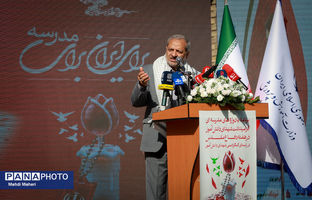 یکی از وظایف مهم آموزش‌و‌پرورش، انتقال ‌ارزش‌ها و باورها و تقویت هویت دینی و ملی در میان دانش‌آموزان است