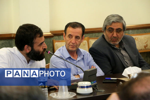 جلسه هماهنگی تشییع و خاکسپاری دو شهید گمنام دفاع مقدس در مسجد جمکران