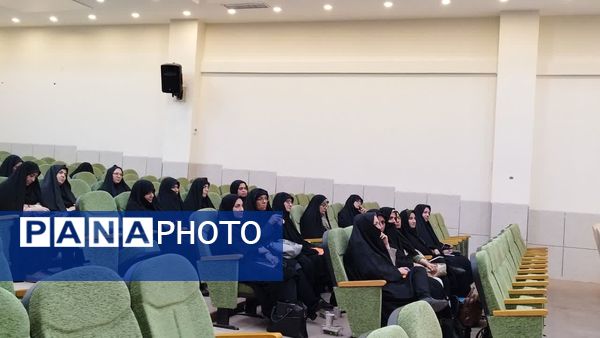 جلسه مدیران مدارس قطب شمال استان اصفهان