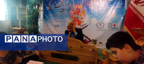 محفل انس با قرآن در دبیرستان شهدای مدافع حرم منطقه ۱۰