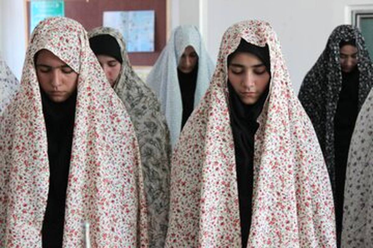 اقامه نماز جماعت در ۶۵ هزار مدرسه