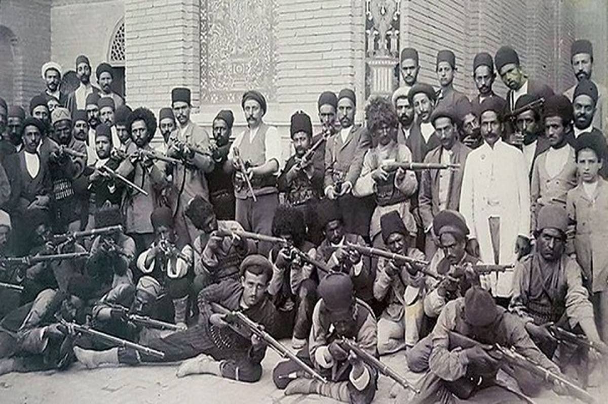 مشروطهخواهان عدالت را فریاد زدند