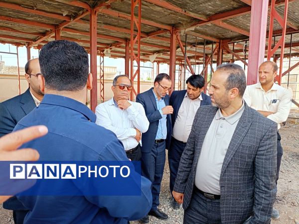 بازدید مشاور وزیر آموزش و پرورش از مدارس آسیب‌دیده کاشمر