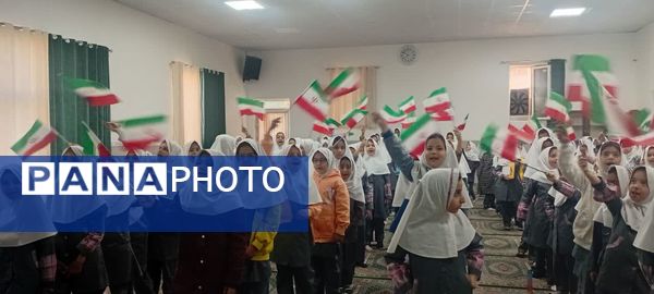 برگزاری ایستگاه نقاش شو و ایستگاه آرزوها در دبستان شهید عامل هوشمند زارچ