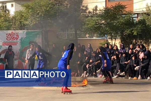 زنگ تحرک و تندرستی در آموزشگاه آرمینه مصلی نژاد ناحیه دو شهرری 