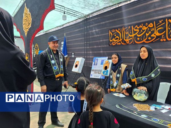 موکب «هم‌قدم تا حرم»؛ میعادگاه خادمان دانش‌آموز